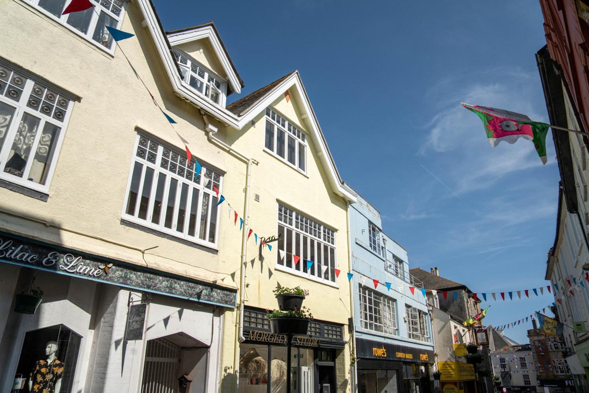 Modern Central One Bedroom Apartment In Penzance Exterior photo