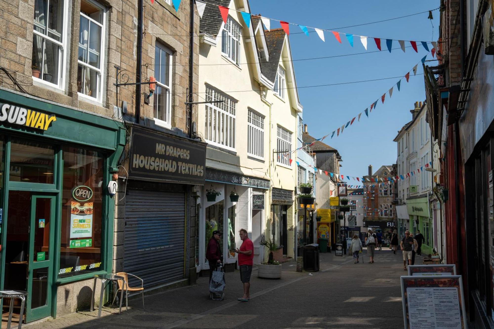 Modern Central One Bedroom Apartment In Penzance Exterior photo